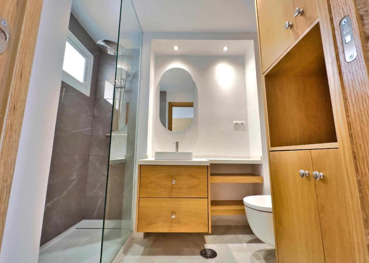 Diana 206. Completely Renovated On The Beachfront. Lejlighed