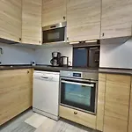 Diana 206. Completely Renovated Apartment On The Beachfront.