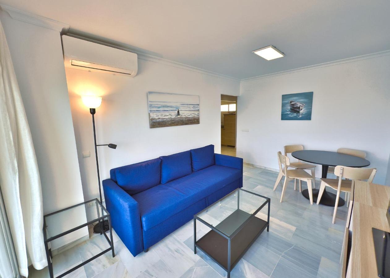 Diana 206. Completely Renovated On The Beachfront. Apartamento Marbella